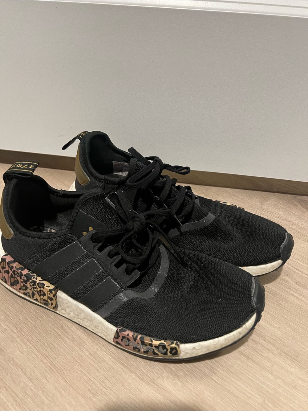 adidas NMD R1